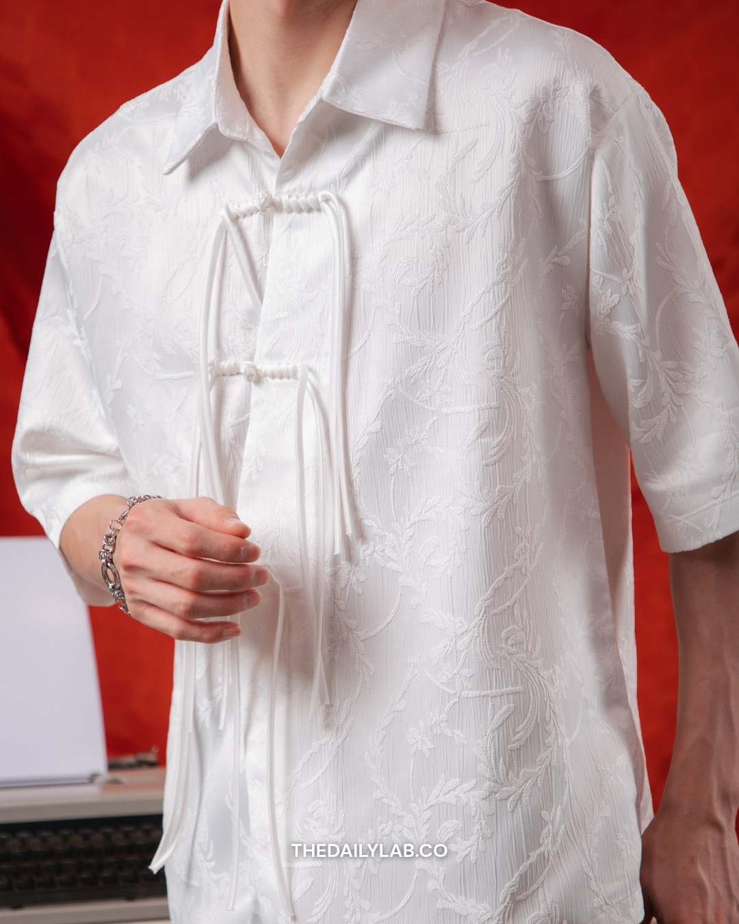 Floral Knot Tang Shirt in White