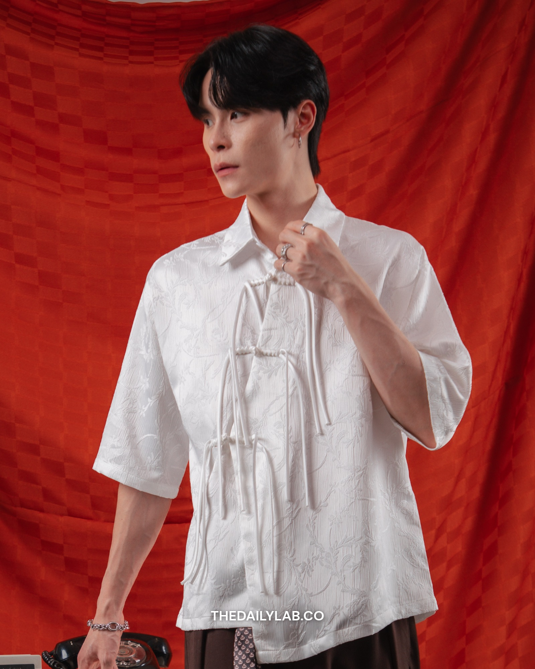 Floral Knot Tang Shirt in White