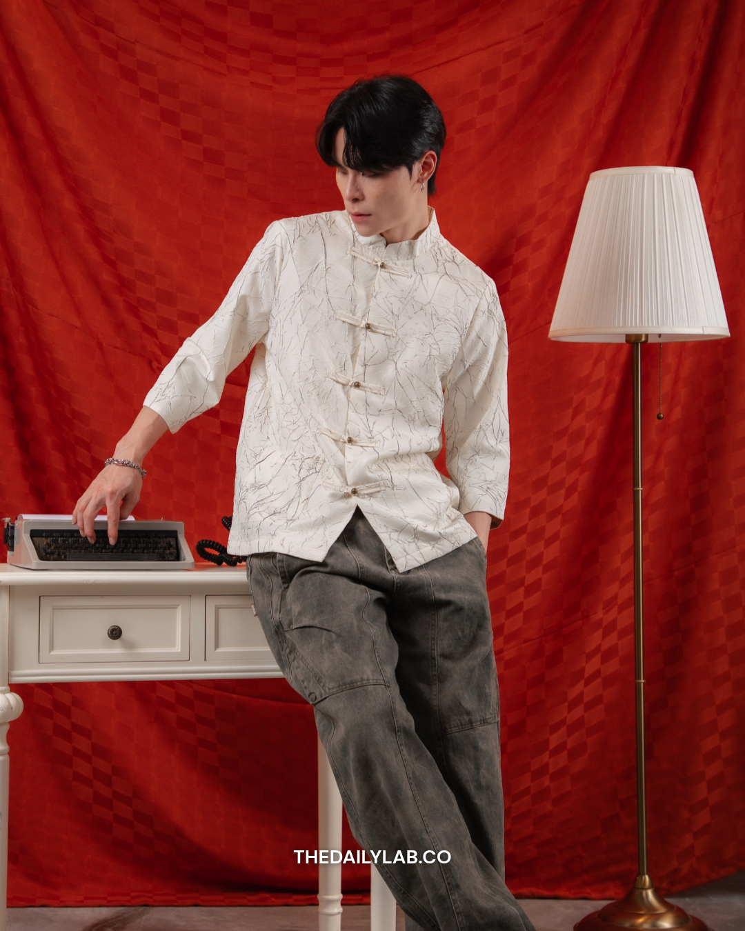 Crinkle Heritage Tang Shirt in White