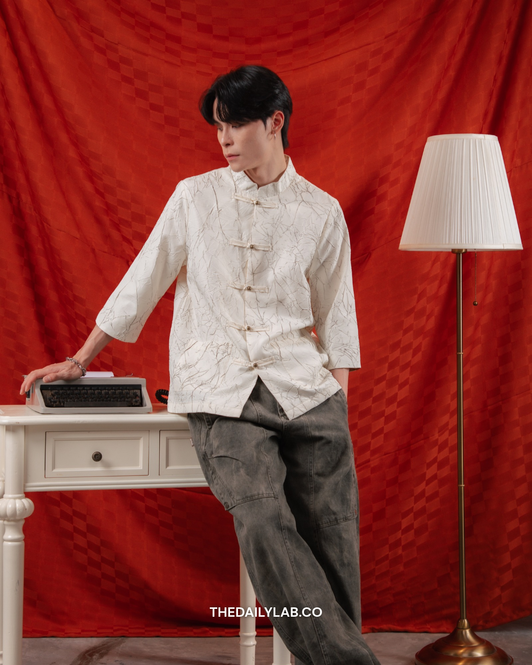 Crinkle Heritage Tang Shirt in White