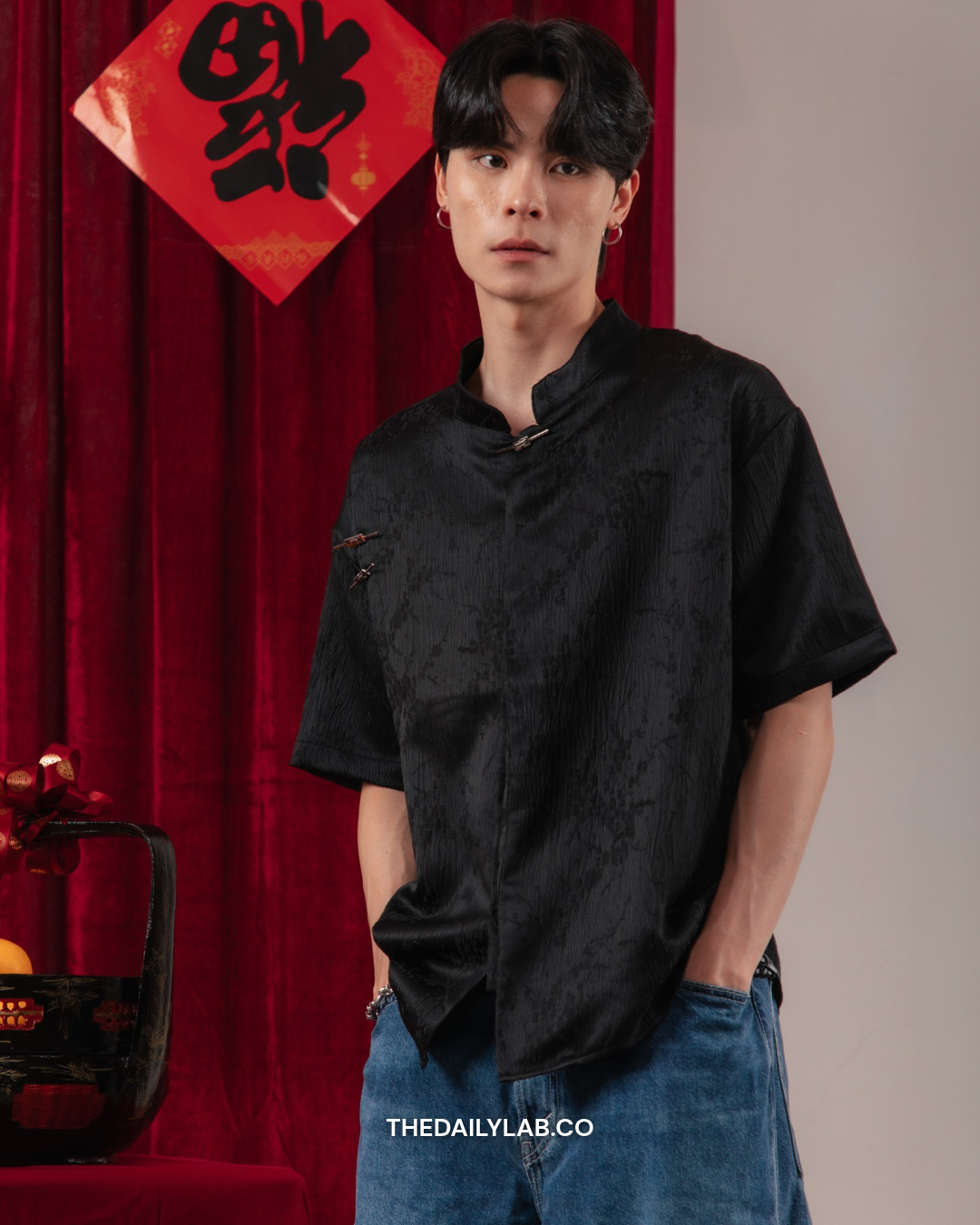 Vintage Jacquard Tang Shirt in Black