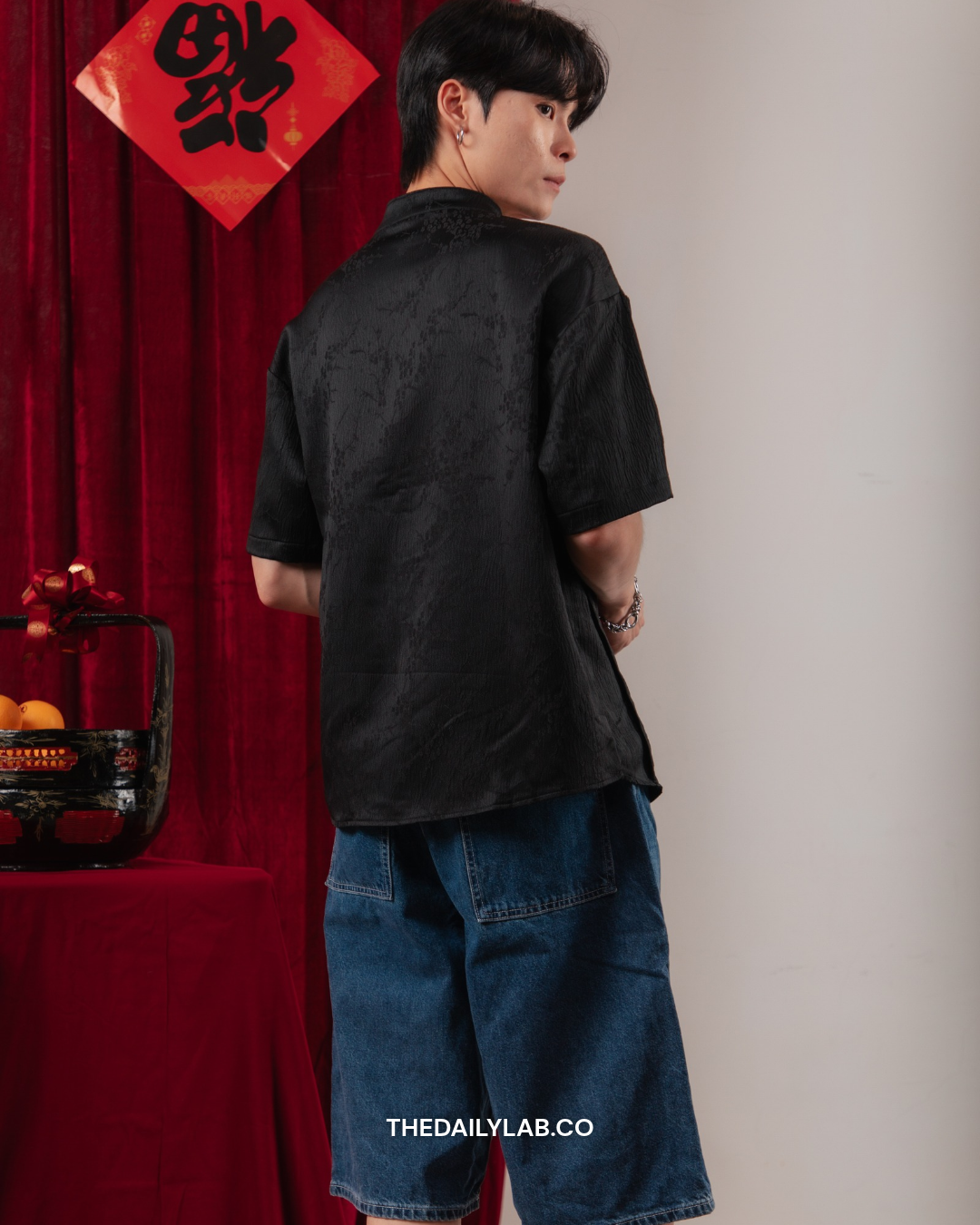 Vintage Jacquard Tang Shirt in Black