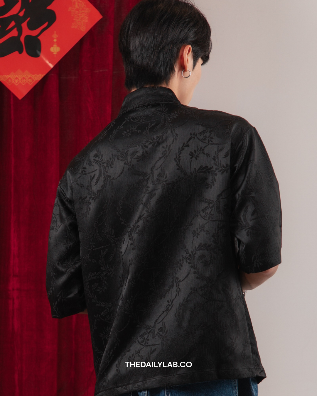 Floral Knot Tang Shirt in Black