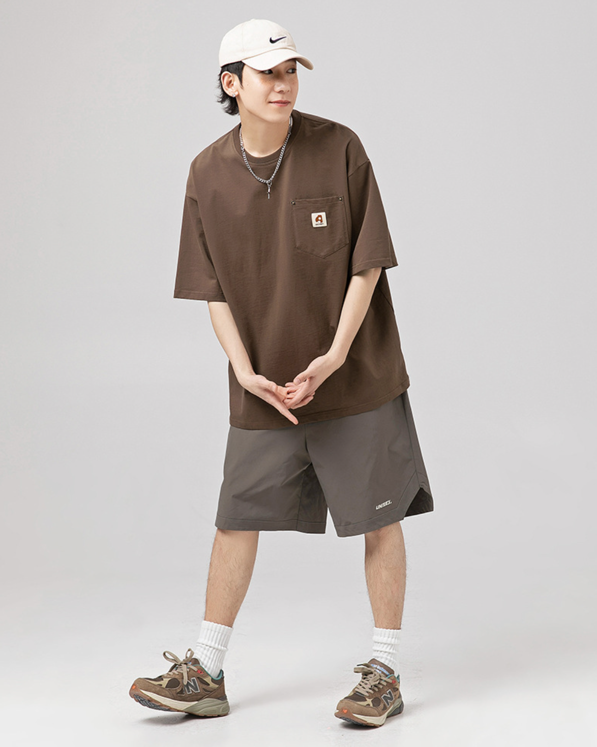 Pocketed Oversized Vintage Tee in Brown
