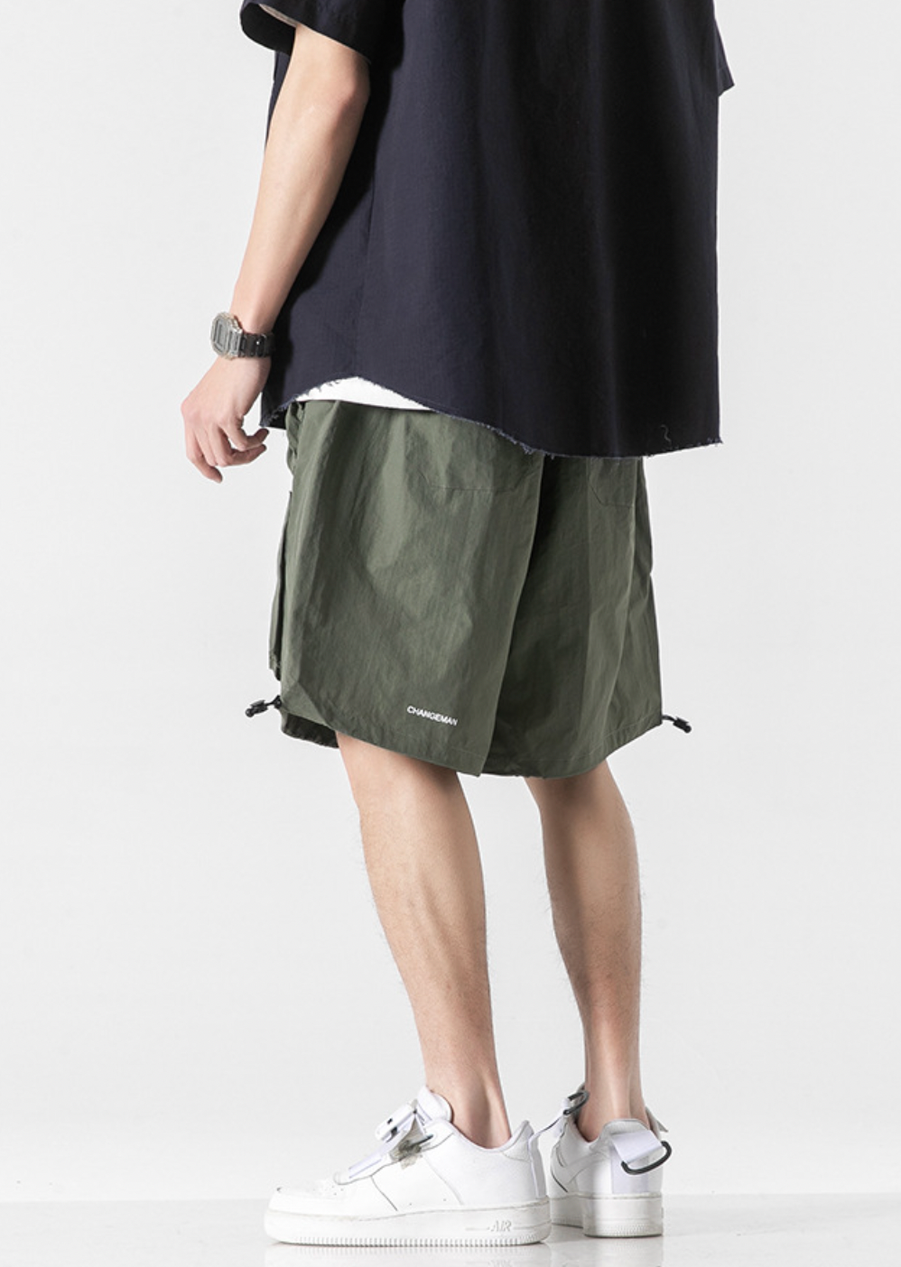 Pocketed Cargo Shorts in Green